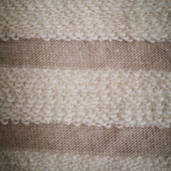 Soft textured Pullover Shirt - Picture 4 of 6